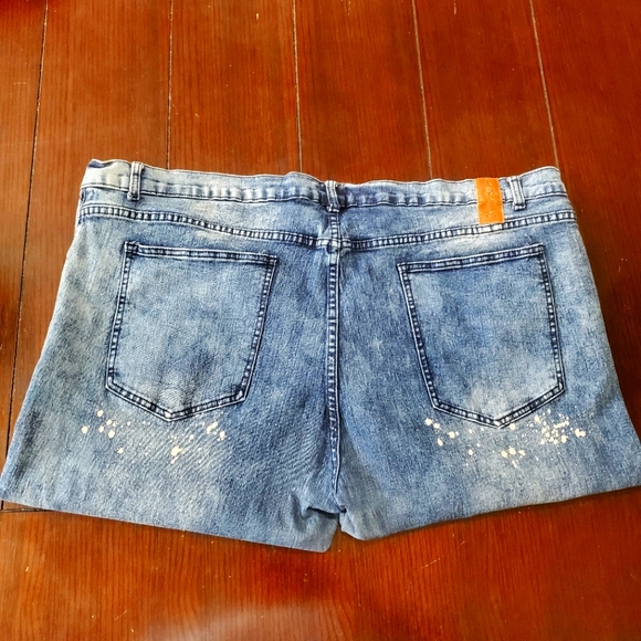 1738 Blue Faded Jeans - Picture 3 of 6